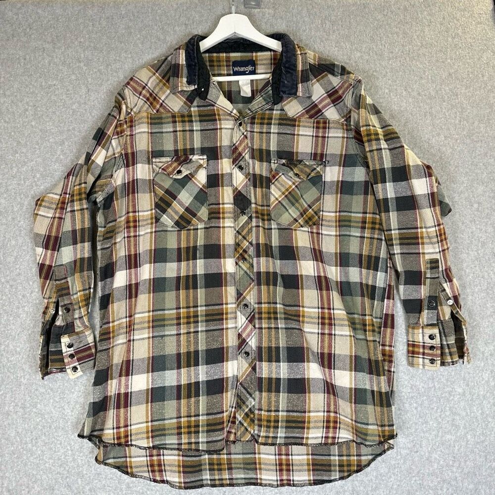 Wrangler Mens Size Large Button Front Plaid Shirt Brown Tan Long Sleeves Pockets